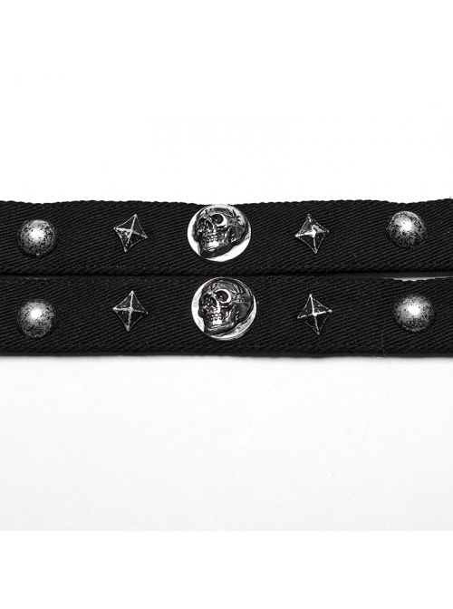 Old Look Black Woven With Metal Skull Pattern Rivets To Decorate The Punk Style Double Neck Collar