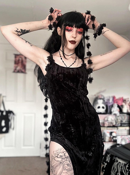 Halloween Sexy Slit Black Embossed Velvet Fabric With Flower Ribbon Decoration Gothic Style Sleeveless Suspender Dress