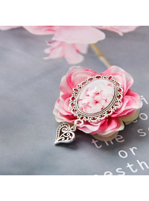 Vintage Gothic Creative Peach Blossom Brooch Heart-Shaped Corsage Brooch Fashion And Popular Fine Small Accessories