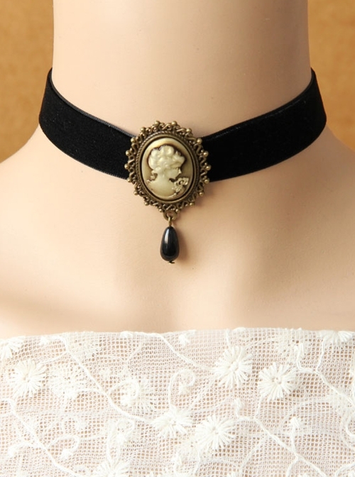 Gothic Black Velvet Retro Victorian Beauty Choker