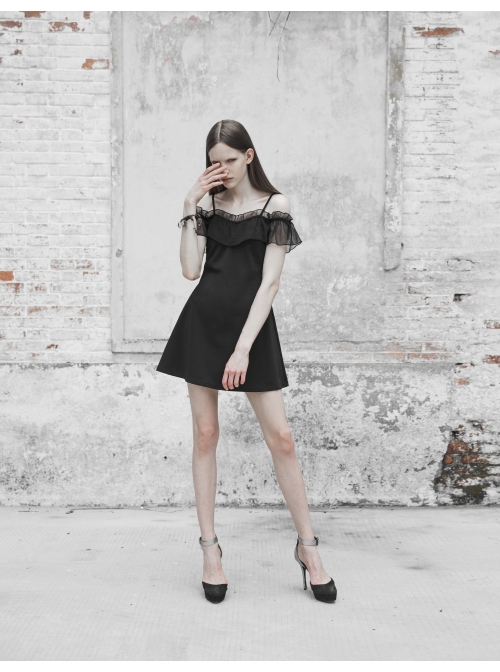 Off-Shoulder Front Chest Chiffon Flounce Black Gothic Imitation Silk Sling Dress
