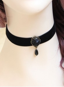 Gothic Retro Exquisite Black Satin Rose Velvet Pearl Choker