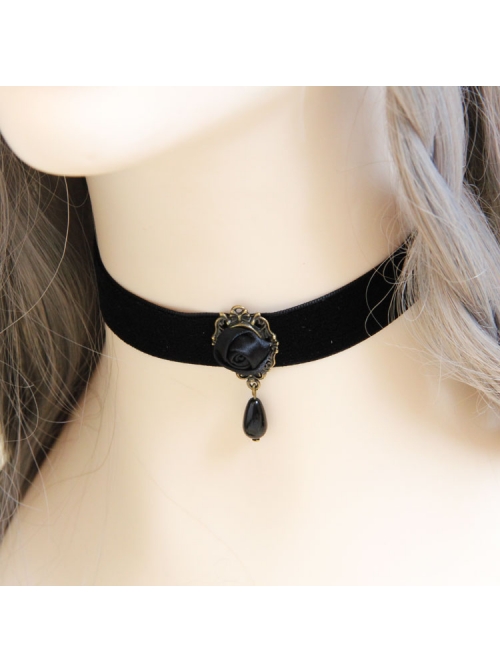Gothic Retro Exquisite Black Satin Rose Velvet Pearl Choker