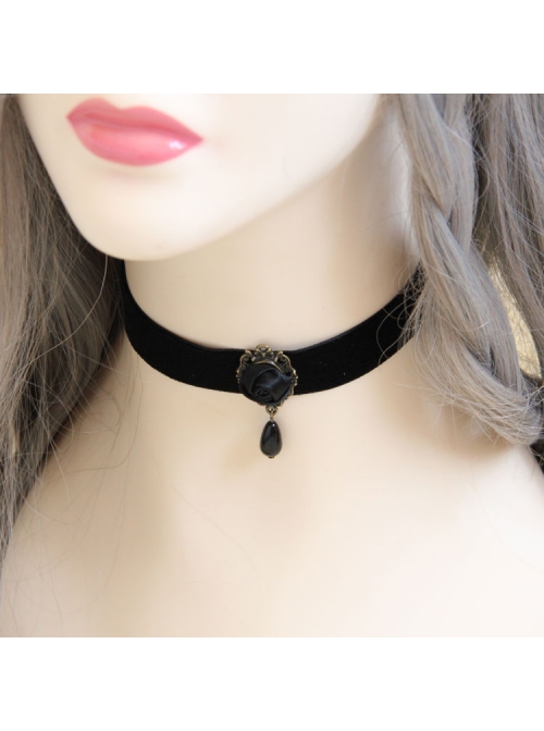 Gothic Retro Exquisite Black Satin Rose Velvet Pearl Choker