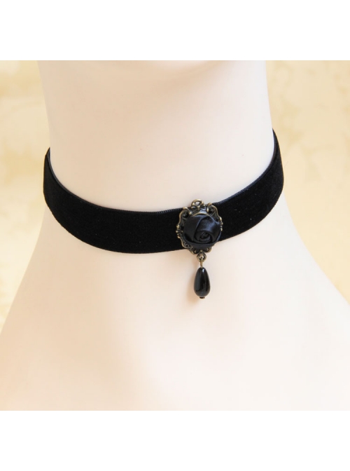 Gothic Retro Exquisite Black Satin Rose Velvet Pearl Choker