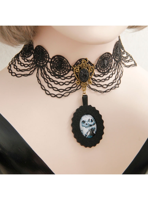 Retro Fashion Gothic Halloween Skull Pendant Black Lace Exaggerated Female Clavicle Necklace