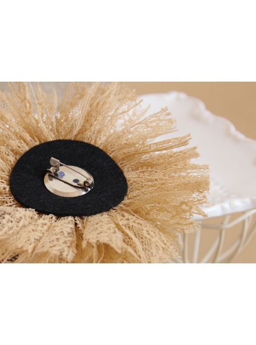 Big Flower Rabbit Pearl Beige Lace Retro Handmade Antique Female Epaulette Corsage Pin Buckle