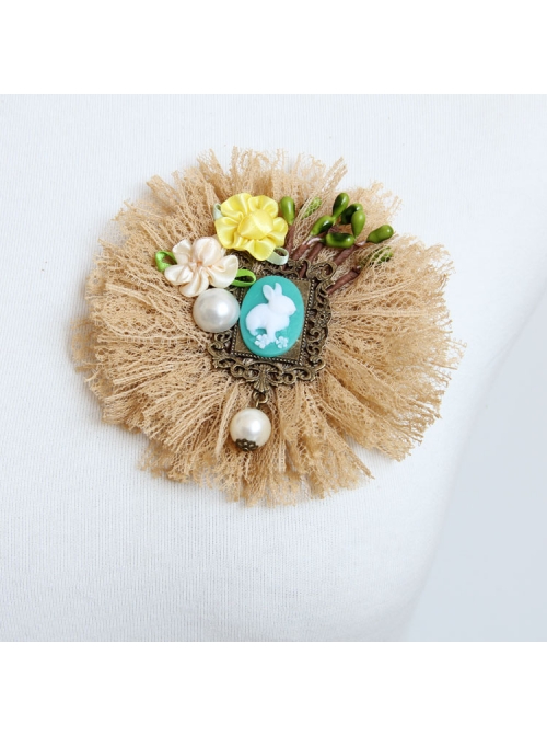 Big Flower Rabbit Pearl Beige Lace Retro Handmade Antique Female Epaulette Corsage Pin Buckle
