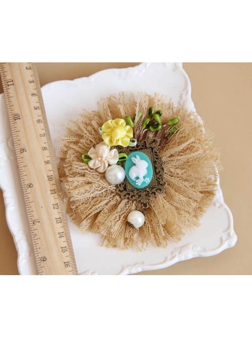 Big Flower Rabbit Pearl Beige Lace Retro Handmade Antique Female Epaulette Corsage Pin Buckle