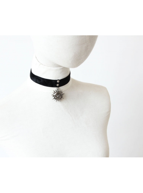 Exaggerated Fashion Retro Gothic Silver Sun Black Velvet Female Choker