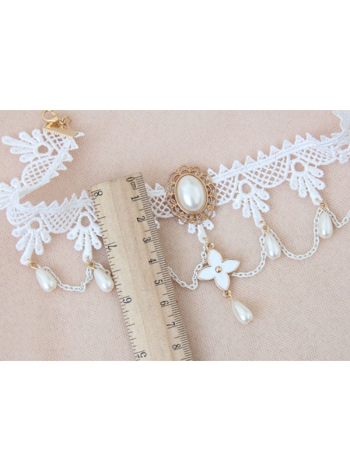 Retro Fashion White Lace Bride Gorgeous Pearl Choker