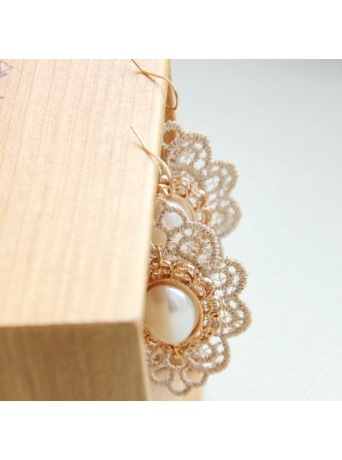Baroque Fashion Palace Retro Individuality White Pearl Lace Earrings