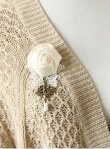 Baroque White Rose Pearl Handmade Lace Retro Fashion Brooch