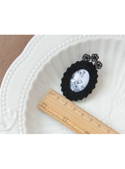 Creative Retro Fashion Black Butterfly Lace Fabric Small Brooch