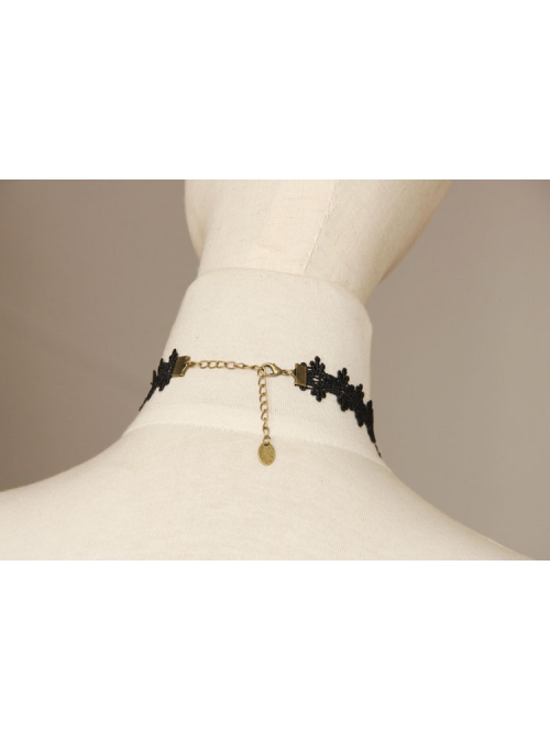 Gothic Lolita Retro Fashion Black Lace Teardrop-Shaped Ruby Female Choker
