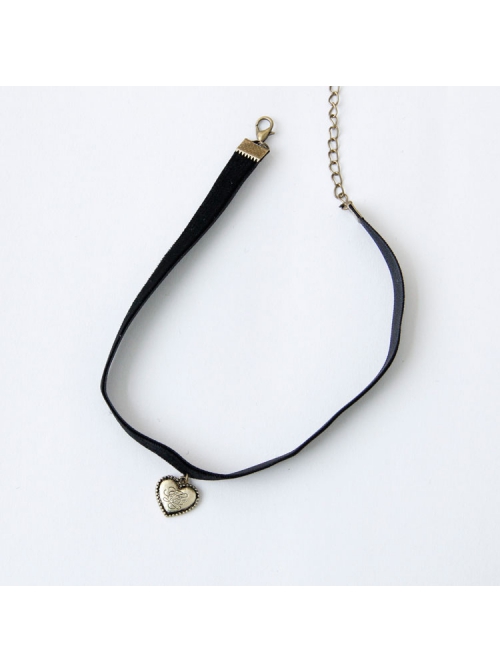 Gothic Retro Lolita Sweet Retro Love Heart Black Velvet Choker