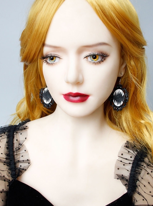 Gothic Fashion Exaggerated Personality Black Queen Creative Retro Long Earrings