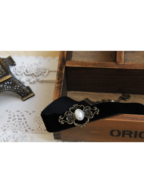Retro Fashion Simple Black Velvet White Pearl Gothic Lolita Collar
