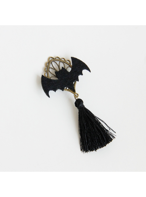 Retro Fashion Personality Halloween Party Black Bat Tassel Brooch