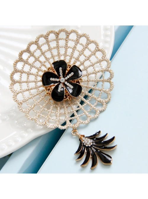 Fashion Retro Golden Lace Diamond Flower Personality Black Feather Female Brooch