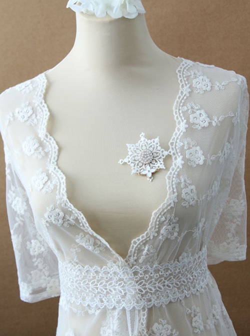 Fashion Retro Christmas Personality White Snowflake Lace Pearl Rhinestone Brooch