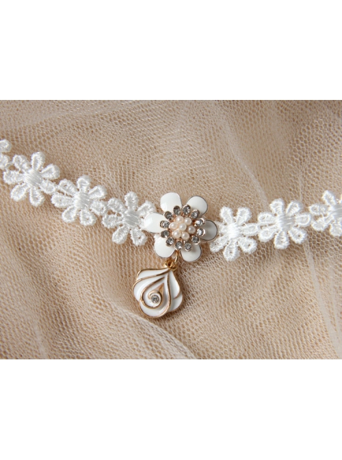 Simple Fashion Baroque Rhinestones Pearl Ladies White Flowers Lace Choker