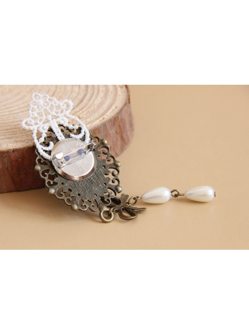 Fashion Retro Palace Bow White Lace Pearl Blue Gemstone Antique Handmade Cloth Female Brooch