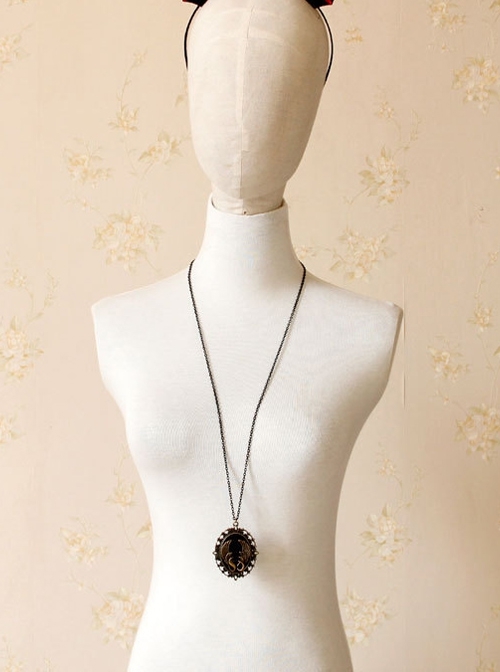 Gothic Fashion Retro Black Female Simple Wings Pendant Long Sweater Chain