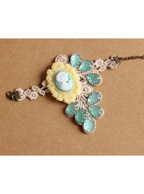 Retro Fashion Elegant Beauty Head Green Crystal White Lace Female Bracelet