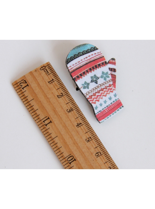 Retro Fashion Christmas Cute Cartoon Color Pattern Gloves Cloth Brooch