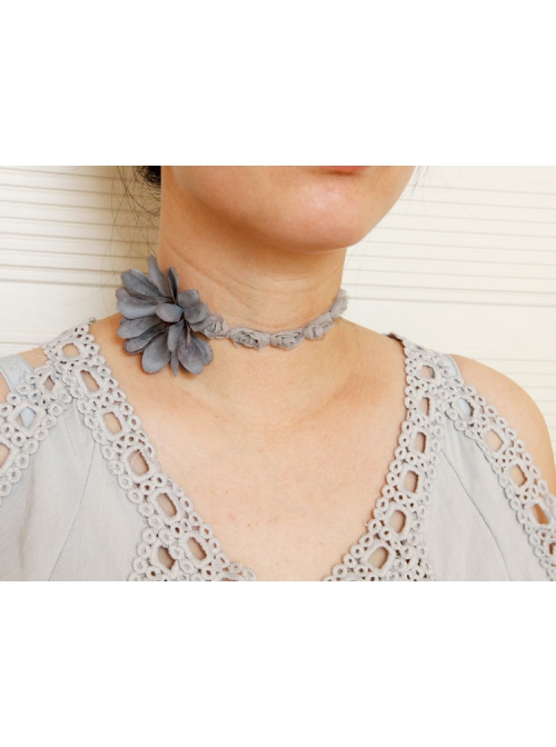 Fashion Leisure Gray Flowers Vacation Tourism Commemorative Female Choker