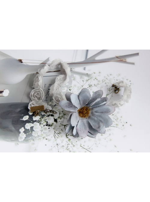 Fashion Leisure Gray Flowers Vacation Tourism Commemorative Female Choker