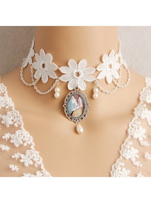 White Lace Flower Imitation Pearl Beauty Portrait Gemstone Pendant Retro Female Short Necklace