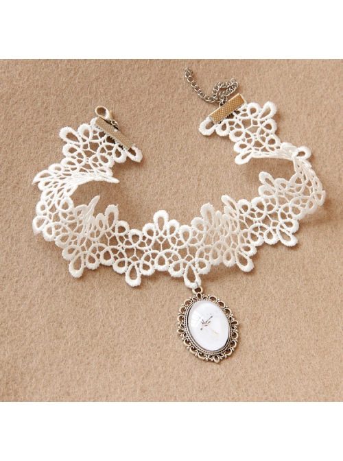 Fashion Retro Personality Elk Pendant Female White Lace Flower Creative Short Necklace
