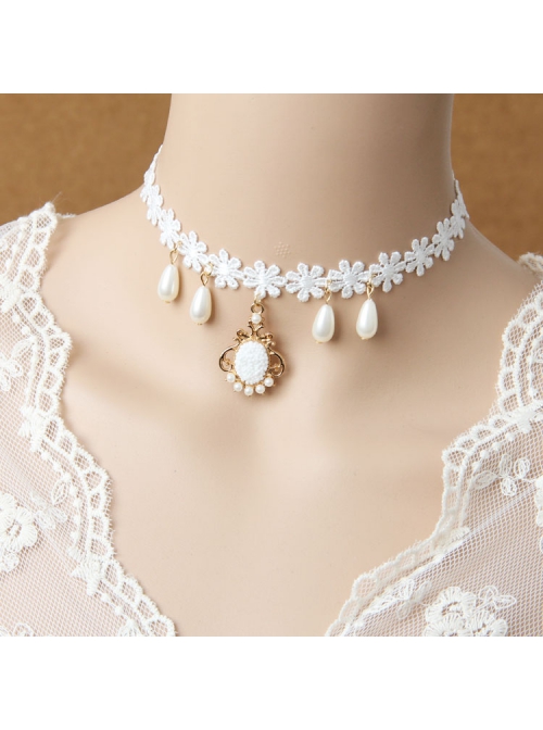 Fashion Retro Baroque Christmas White Snowflake Pendant Lace Pearl Female Choker