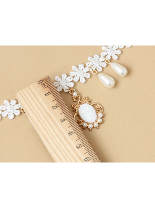 Fashion Retro Baroque Christmas White Snowflake Pendant Lace Pearl Female Choker