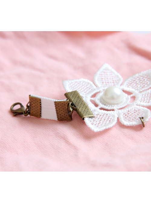 Fashion Retro Baroque White Tassel Bride Wedding Lace Flower Crystal Pearl Armband