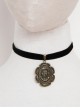 Fashion Retro Exaggerated Simple Skull Black Velvet Rope Female Short Necklace