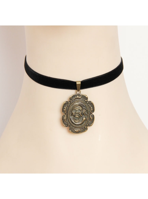 Fashion Retro Exaggerated Simple Skull Black Velvet Rope Female Short Necklace