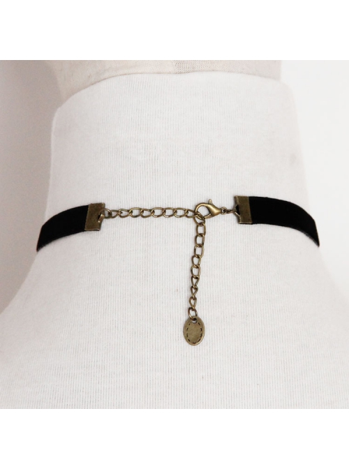 Fashion Retro Exaggerated Simple Skull Black Velvet Rope Female Short Necklace