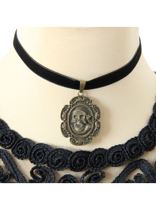 Fashion Retro Exaggerated Simple Skull Black Velvet Rope Female Short Necklace