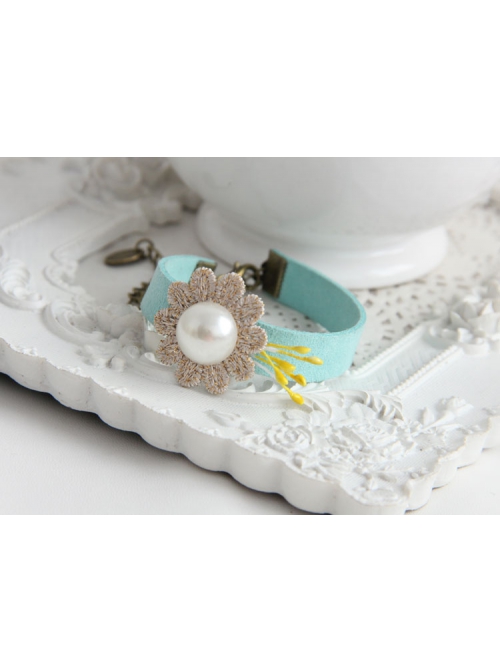 Golden Flower Pearl Retro Fashion Simple Blue Female Bracelet