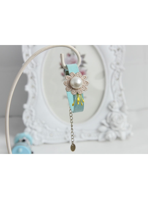 Golden Flower Pearl Retro Fashion Simple Blue Female Bracelet