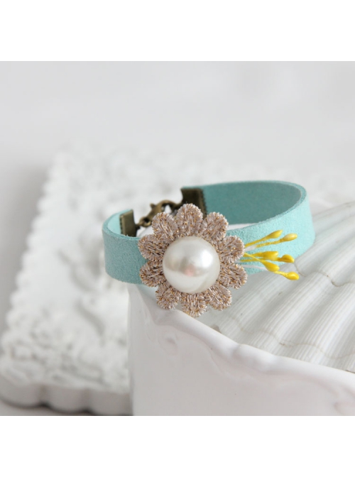 Golden Flower Pearl Retro Fashion Simple Blue Female Bracelet
