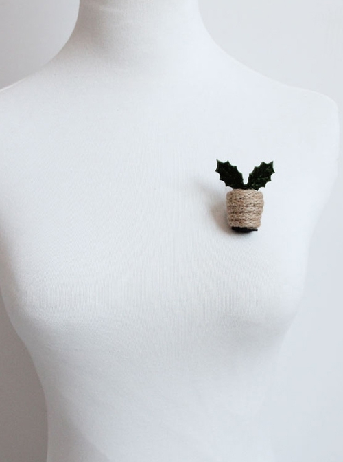 Creative Handmade Cute Retro Fashion Christmas Green Plants Leaves Female Brooch