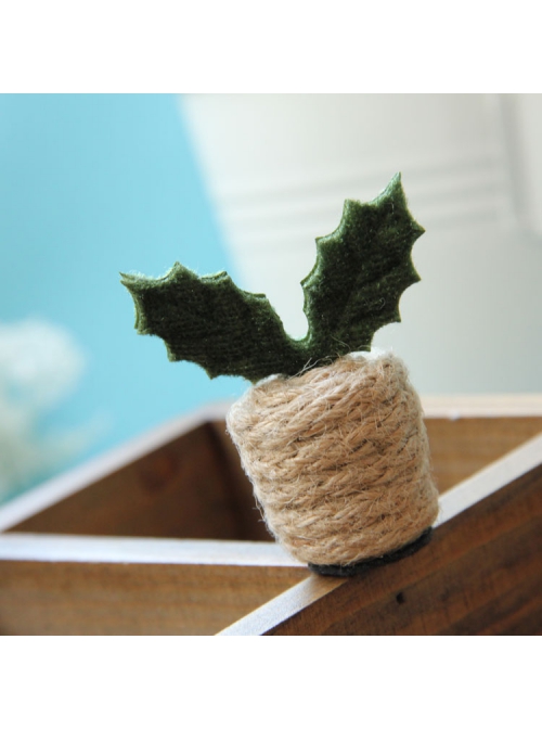 Creative Handmade Cute Retro Fashion Christmas Green Plants Leaves Female Brooch