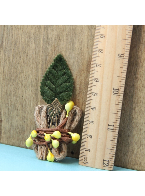 Handmade Cute Christmas Retro Fashion Female Green Plants Leaves Stamen Small Brooch