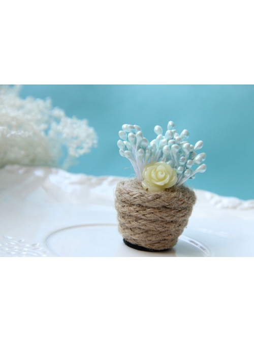 Handmade Personality Blue Stamen Yellow Rose Flower Christmas Female Retro Fashion Cute Small Brooch