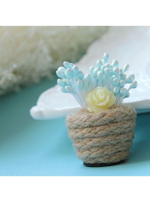 Handmade Personality Blue Stamen Yellow Rose Flower Christmas Female Retro Fashion Cute Small Brooch