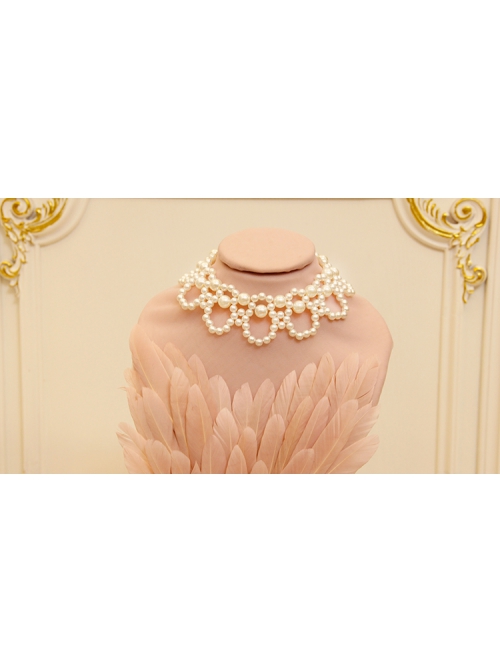 Retro Baroque Fashion Simple White Pearl Female Short Necklace